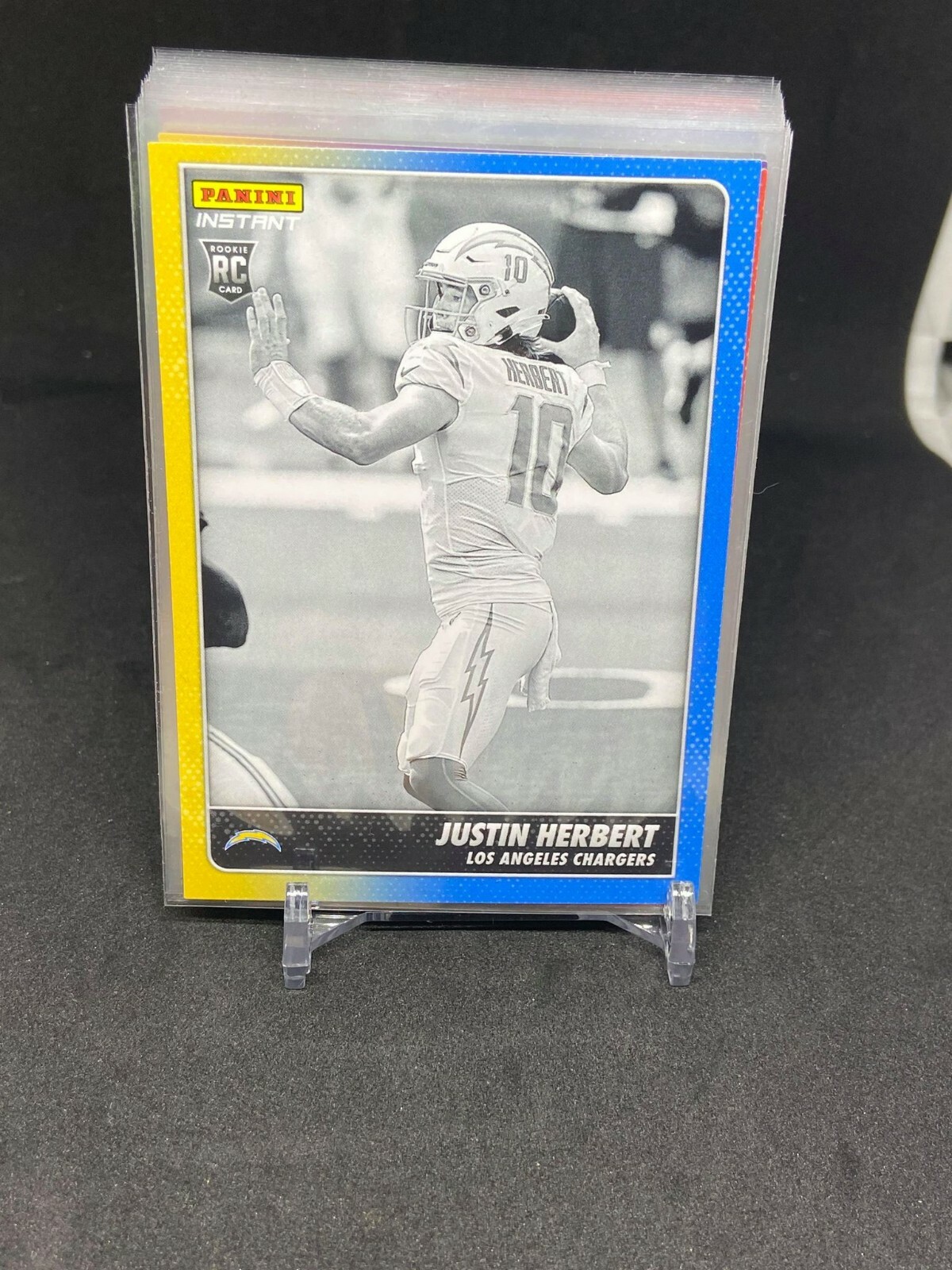 2020 Panini Instant Black and White Rookies /518 Justin Herbert