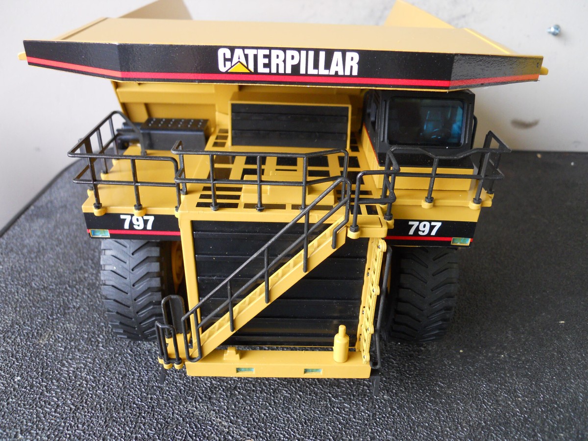 Caterpillar CAT 797 Off-Highway Truck Diecast Model Scale 1 Caterpillar CAT 797 Off-Highway Truck Diecast Model Scale 1