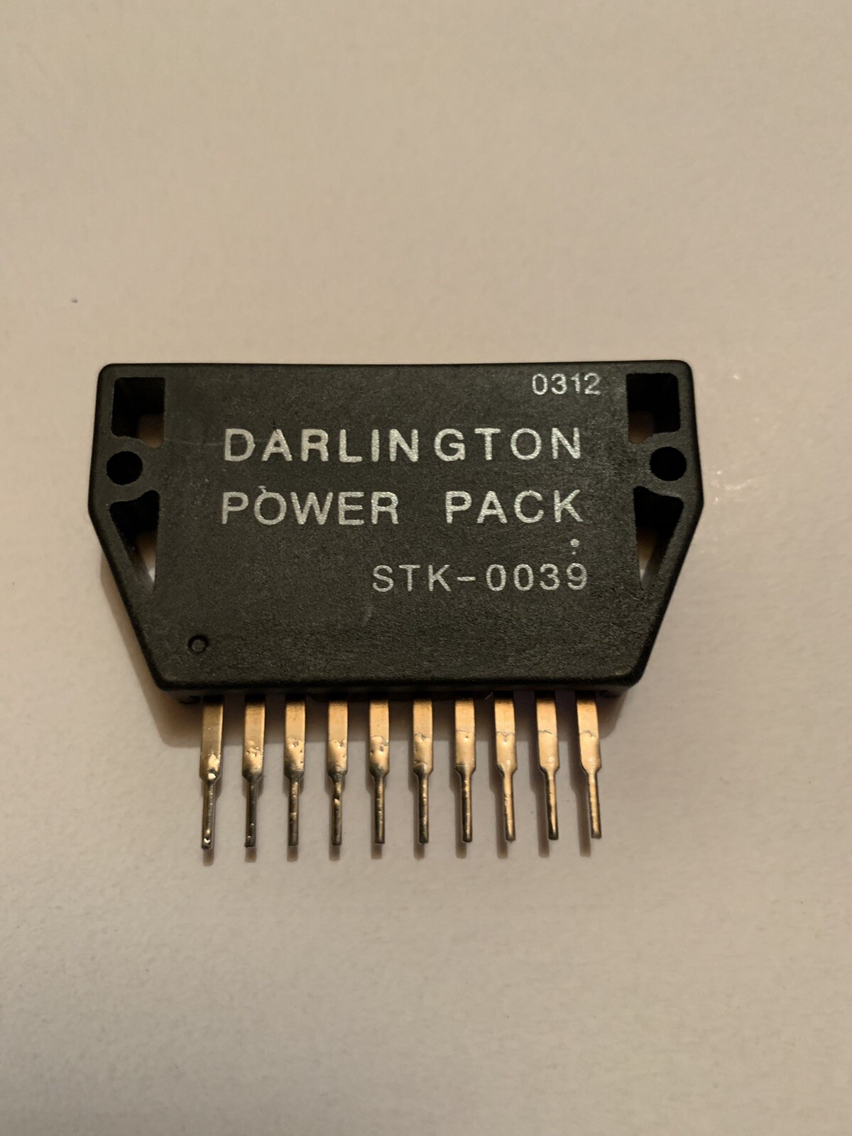 Hybrid-IC STK0060 Darlington Power Pack – 64x40mm Gehäuse, 60W, Für Audio-Verstärker