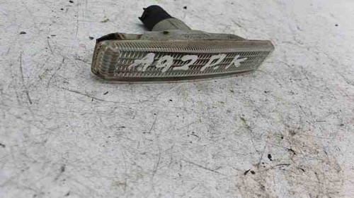 BMW 5 E39 Kotflügelblinker vorne links 20151028 3.00 Diesel 135kw 2000 25509547