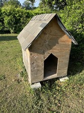 Sturdy Wood Dog House