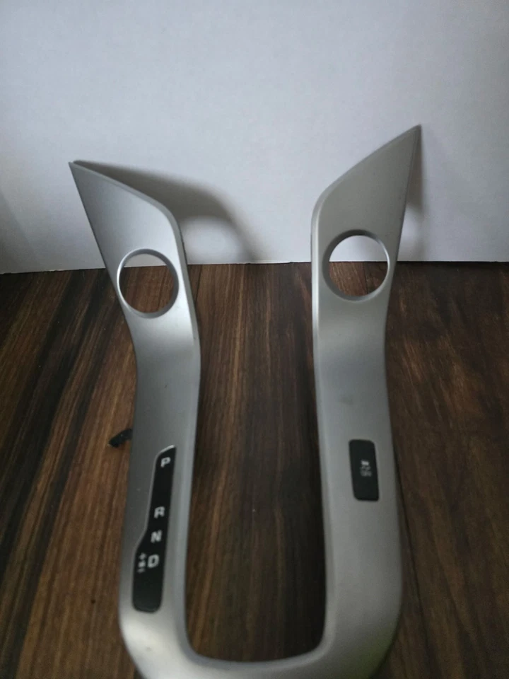 2011-2016 Chevy Cruze A/T console central câmbio de marchas moldura acabamento | OEM - Imagem 3 de 4
