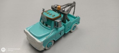 Disney Pixar Cars MASK UP DR MATER DOCTOR 1:55 Diecast