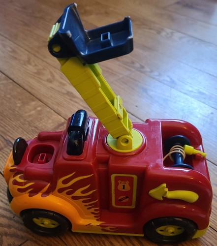 My B Toys MyBToys Fire Truck Lights, Sound & Drives - Picture 5 of 9