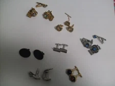 VINTAGE SETS OF CUFFLINKS AND TIE CLASP