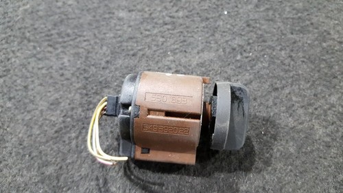 530893 Scheinwerfer Schalter 549392022  549.3920.22  61.318363684 DE250469-33