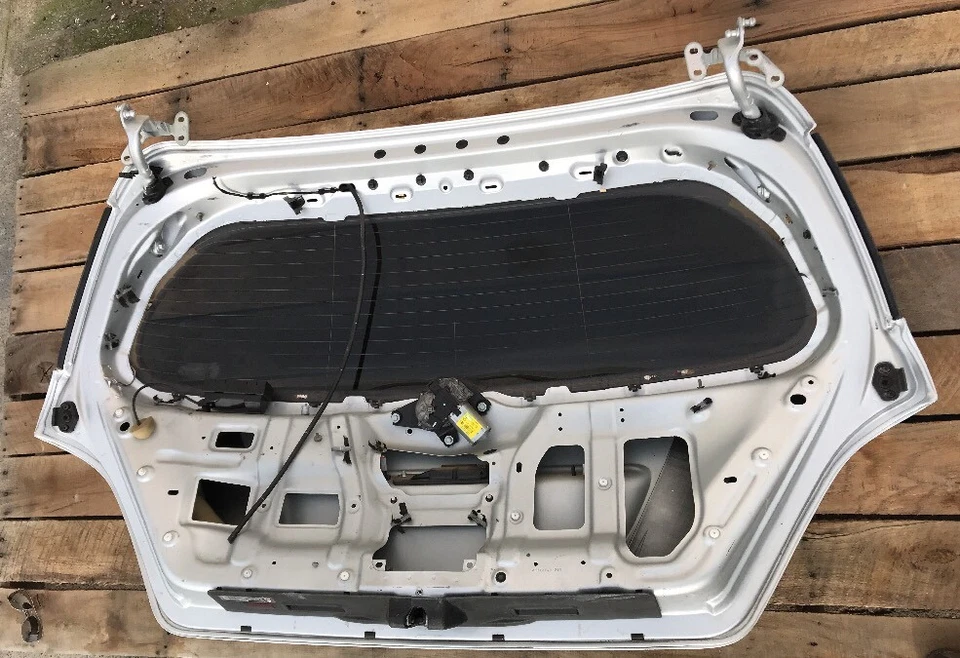 Puerta trasera MERCEDES BENZ R350 2006 2007 2008 2009 2010 2011 2012 2013 Foto 4 de 4