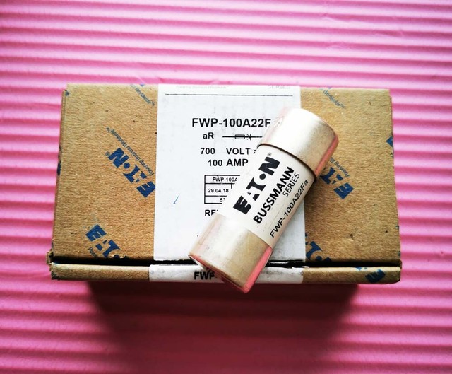 Fusible Semi-conducteur Bussmann FWP-100A22Fa 100A 700V AC - Type Cartouche D, Pour Applications Industrielles (occasion)