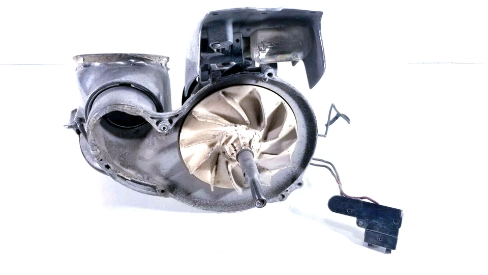 Kirby Classic 1-CR Motor Housing, Armature, Fan, Speed Selector Switch 2 Button, - Image 3 of 4