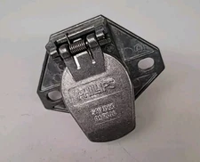 15-720 Phillips Socket 7 Pin Wire Insertion Zinc Die-Cast, 2 Hole Mount