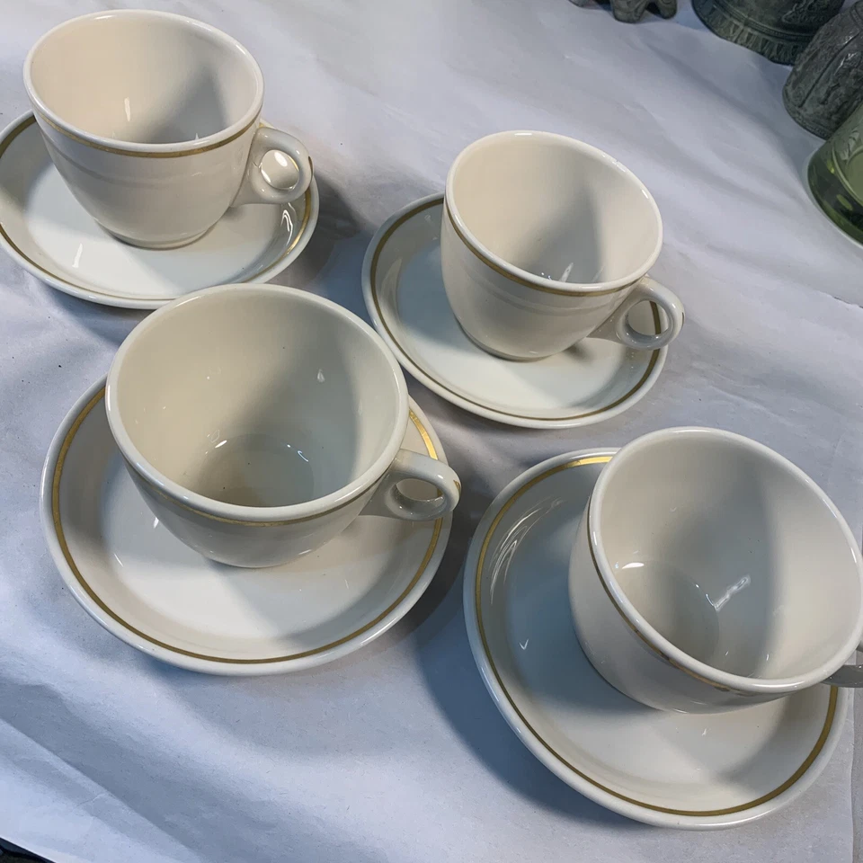 4 件套老式咖啡杯和茶壶 MAYER GOLD TRIM MADE IN BEAVER FALLS,PA — 第 3/4 张图片