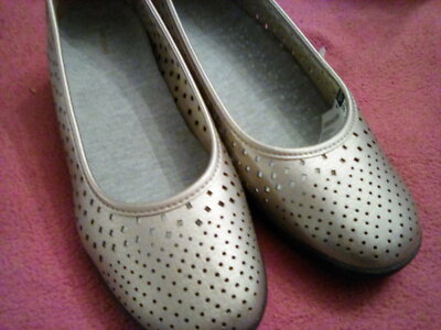 Basic edition womens flats size 9 medium width