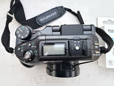 Olympus CAMEDIA C-7070 Wide Zoom 7.1MP Digital Camera - Black for