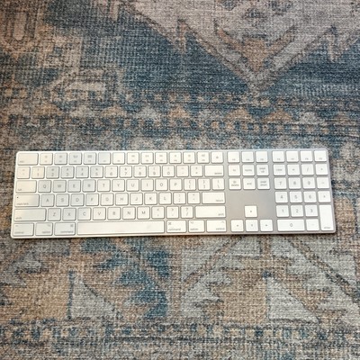 Apple Magic Keyboard With Numeric Keypad A1843 Wireless Rechargeable Bluetooth 