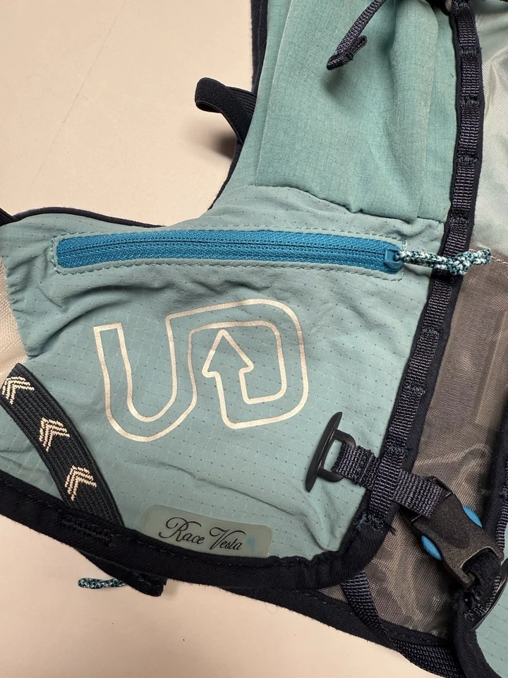 Ultimate Direction Mujer Race Vesta 4.0 Talla M/L Azul Ultra Correr Al Aire Libre Foto 4 de 4