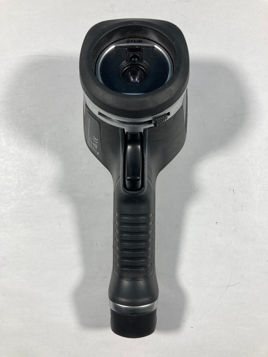 FLIR E4 Compact Thermal Imaging Camera with Case and Charger