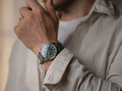 Laco Augsburg Grün 39 Limited Edition Pilot Watch   Ref. 862189