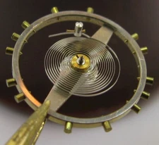 Landeron 520 watch 13 3/4 lignes part complete balance wheel 721