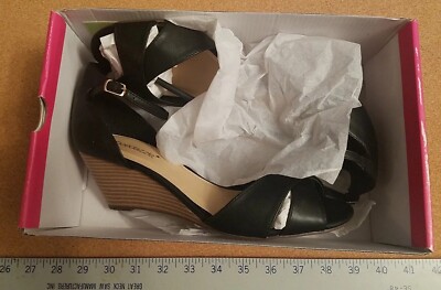 Shoedazzle Dayna Wedge Heels Black Size 9 NWT