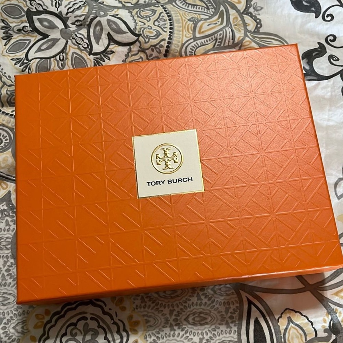 Tory Burch Gift Box Orange 10 x 7.5 x 2.25 | eBay display picture 2
