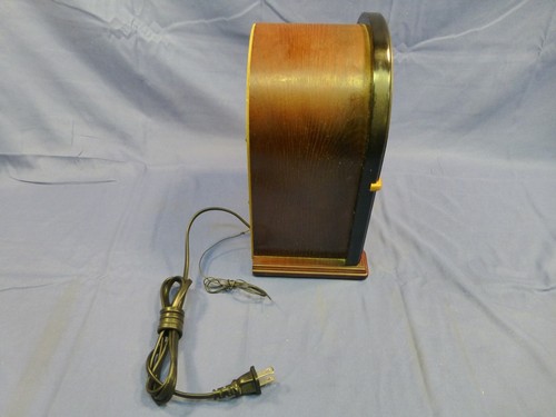 Crosley Tabletop Mantle Radio Wooden AM FM Model CR31 Vintage Style - Picture 5 of 8