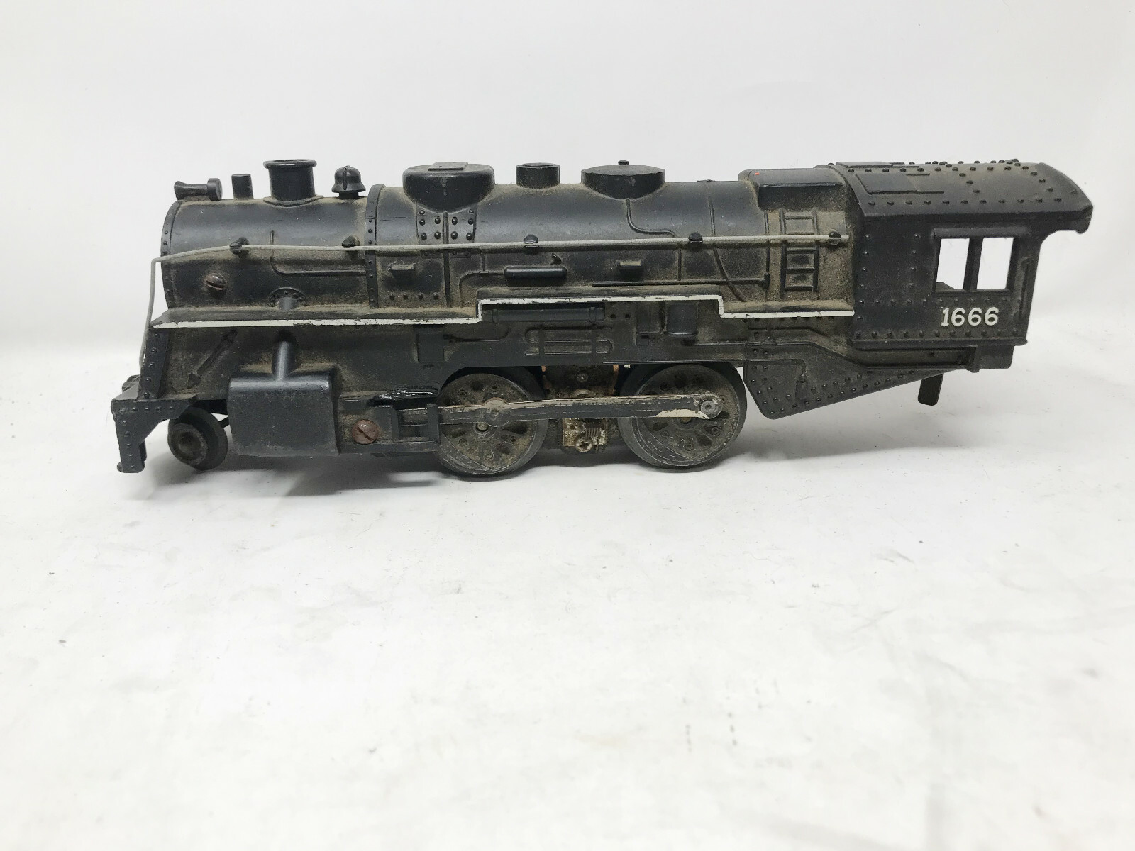 Vintage MODEL TRAIN SET / Parts HUGE LOT Track, Cars, Posts