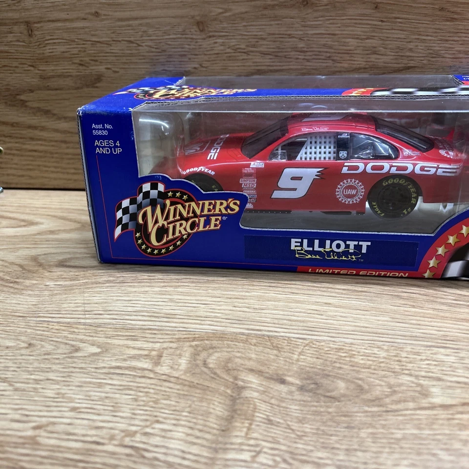 BILL ELLIOTT #9 DODGE 1/24 CÍRCULO DE GANADORES 2000 NASCAR FUNDIDO A PRESIÓN NUEVO SELLADO Foto 3 de 4