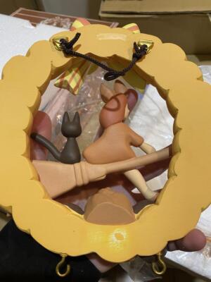 Gödöllői Királyi Kastély 2021　ハンガリー　小物入れ Studio Ghibli Kiki's Delivery Service Bread Wreath Figure | eBay