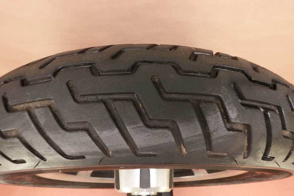 Harley-Davidson Road King 2007-2011 FLHR llanta delantera Dunlop MT90B16 Foto 2 de 4