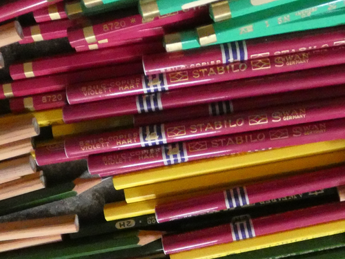 Konvolut Alte Bleistifte,Buntstifte Faber Castell ,Goldfaber usw - Bild 15 von 16