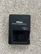 Nikon MH-24 Camera Battery Charger US Plug Genuine Original