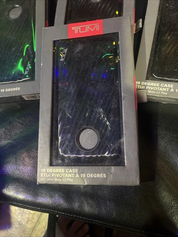 Lote de 4) Fundas Protectoras Duraderas Tumi 19 grados Moto z2 Play Negras Foto 2 de 3