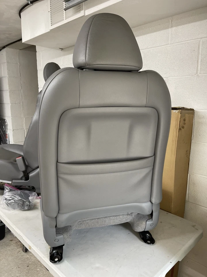 2004 2008 ACURA TSX передние кожаные сиденья пара слева и справа с SRS - Изображение 4 из 4