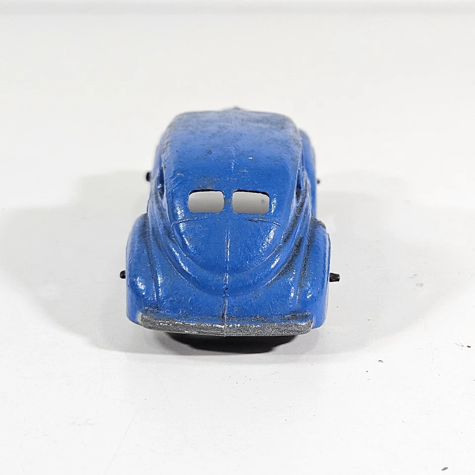 Dinky Toys 39E Chrysler Royal седан масштаб 1/43 винтажный литой автомобиль синий цвет. - Изображение 4 из 4