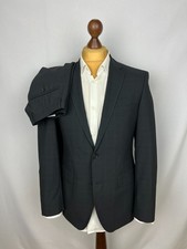 HUGO BOSS Dark-Gray Plaid 100 Wool 2 Piece Modern Suit 36US46IT - Regular