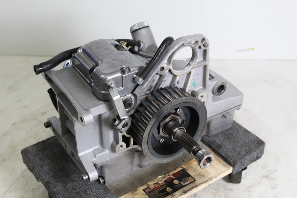 Harley-Davidson Electra Glide 2005 EFI FLHTI motor transmisión Foto 3 de 4