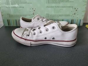 converse white size 4