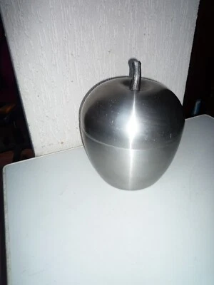 BAC à Glaçons Pomme Seau à glace en alu An 70's vintage Objet de qualité ! - Photo 1/3