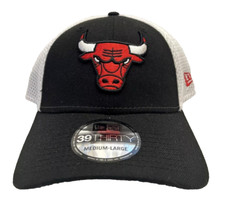 Chicago Bulls Hat New Era 39Thirty Black White Flex Mesh Fitted Size M/L