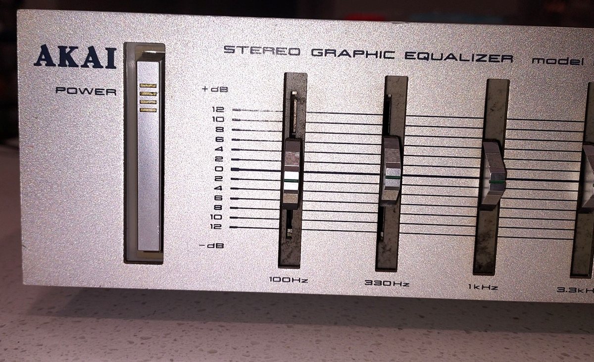 Vintage Akai G30 Graphic Equalizer 1980s 5-band Stereo Made in