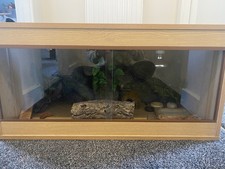 Wood Effect Large  Reptile Vivarium With Accessories, UV Light And Lamp