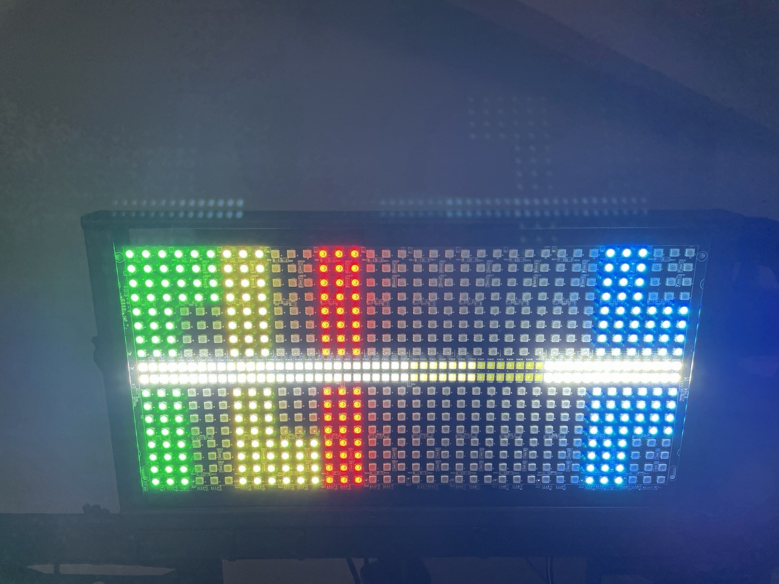 Atomic LED Strobe 3000 - Proiettore Strobo DMX Alta Qualità