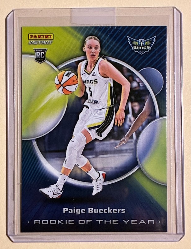 Paige Bueckers 2025 Panini Instant WNBA ROOKIE OF THE YEAR #AW-ROY Wings RC (D)