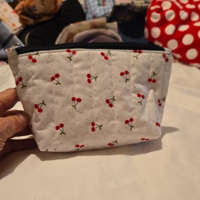 White Cherry Print Quilted Fabric Zip Makeup Bag Pouch 8 x 6 in