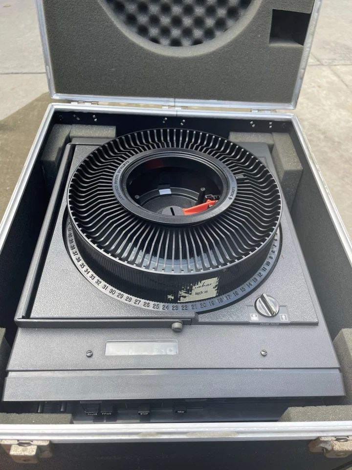 Vintage Bell & Howell Ringmaster Sound~ Slide Projector Viewer Model # 796 - Image 3 of 4