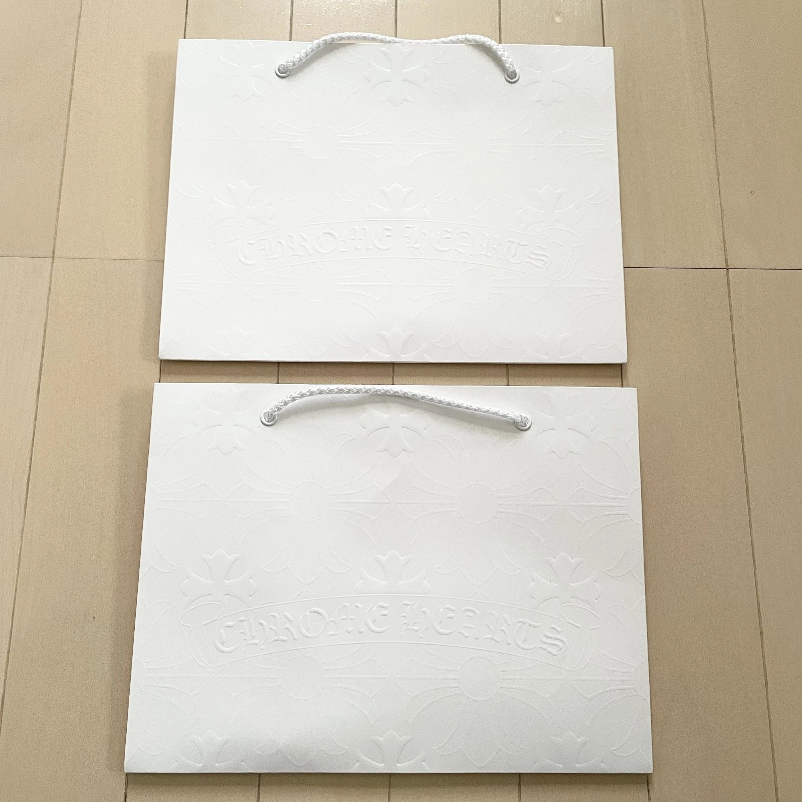 AUTHENTIC CHROME HEARTS PAPER SHOPPING GIFT BAG Medium White Rare 2 pieces