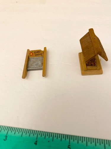 Miniature Dollhouse Wash board and bird feeder set