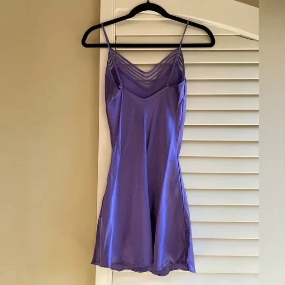 UNDERCOVER Abito Victoria's Secret Y2K Viola 100% Seta Slip XS Ottime Condizioni