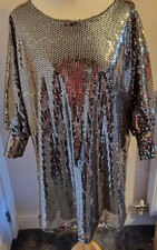 Ladies Gold Sequin Top Size 14-18 by layers paris.