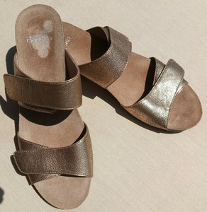 Dansko Vienna Nappa Metallic Leather Double Strap Slide Wedge Sandal 8/39 Gold 2 | eBay